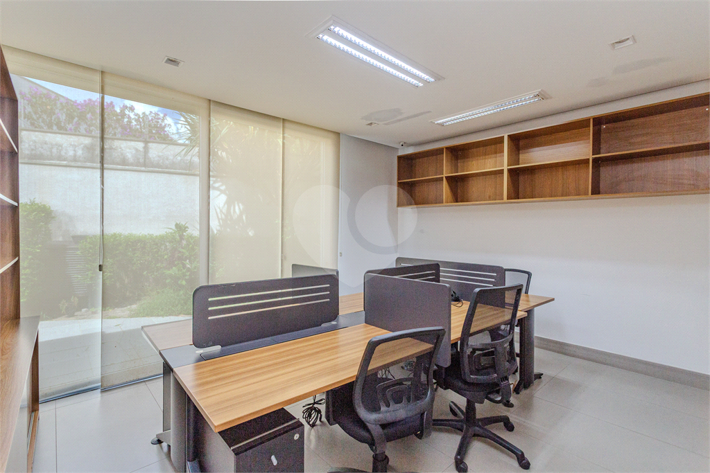 Casa comercial de alto padrão em Alto de Pinheiros 