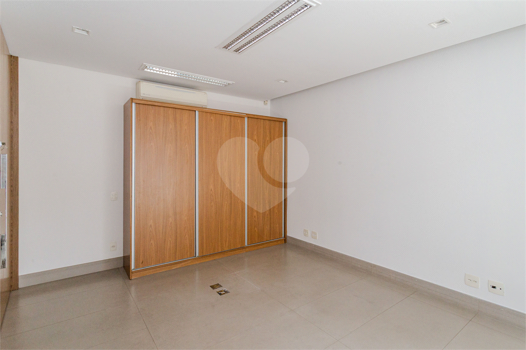 Casa comercial de alto padrão em Alto de Pinheiros 