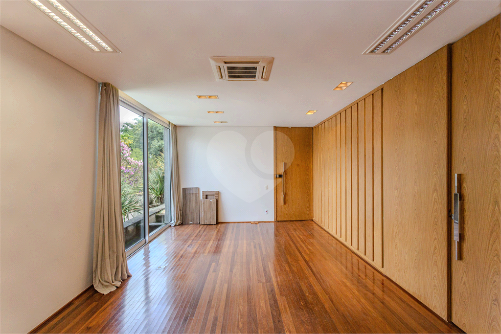 Casa comercial de alto padrão em Alto de Pinheiros 