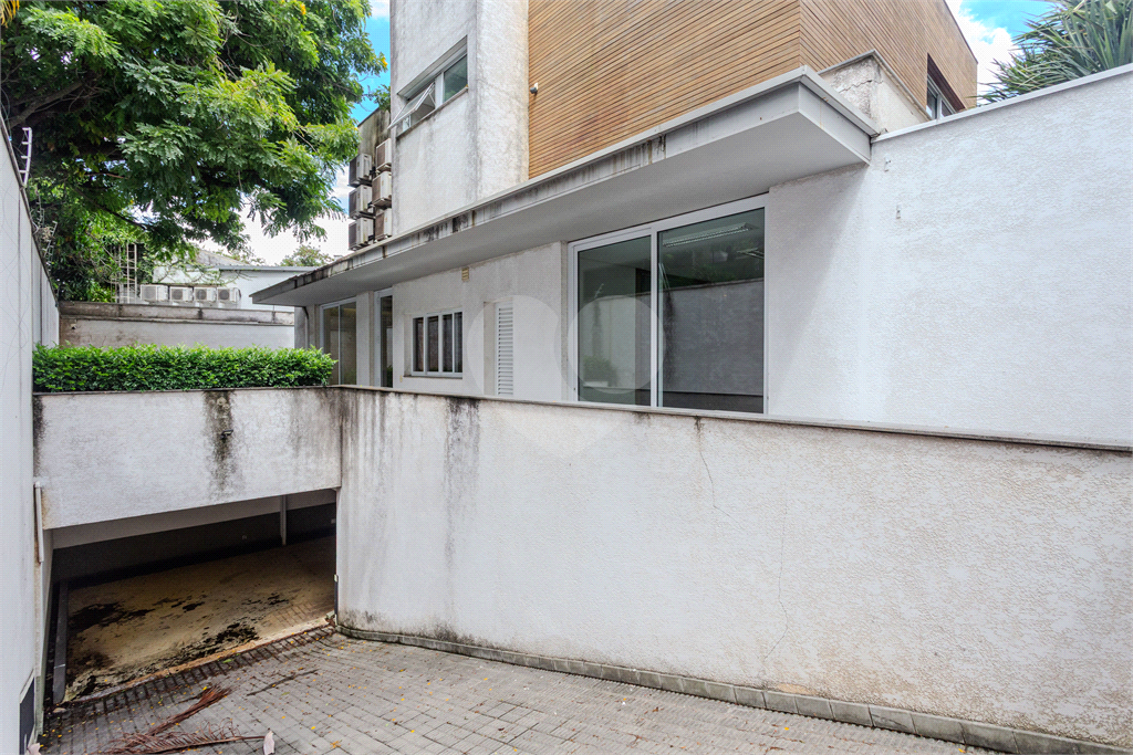 Casa comercial de alto padrão em Alto de Pinheiros 
