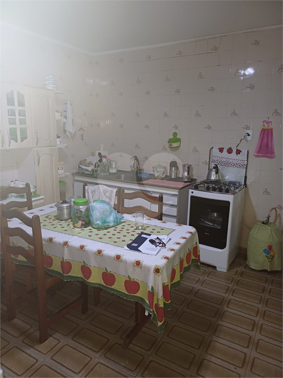Casa a venda na Vila Medeiros, com 4 dormitórios, sala, cozinha, 2 banheiros, 2 vagas de garagem
