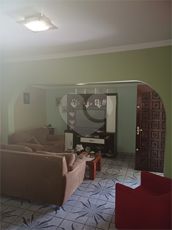 Casa a venda na Vila Medeiros, com 4 dormitórios, sala, cozinha, 2 banheiros, 2 vagas de garagem