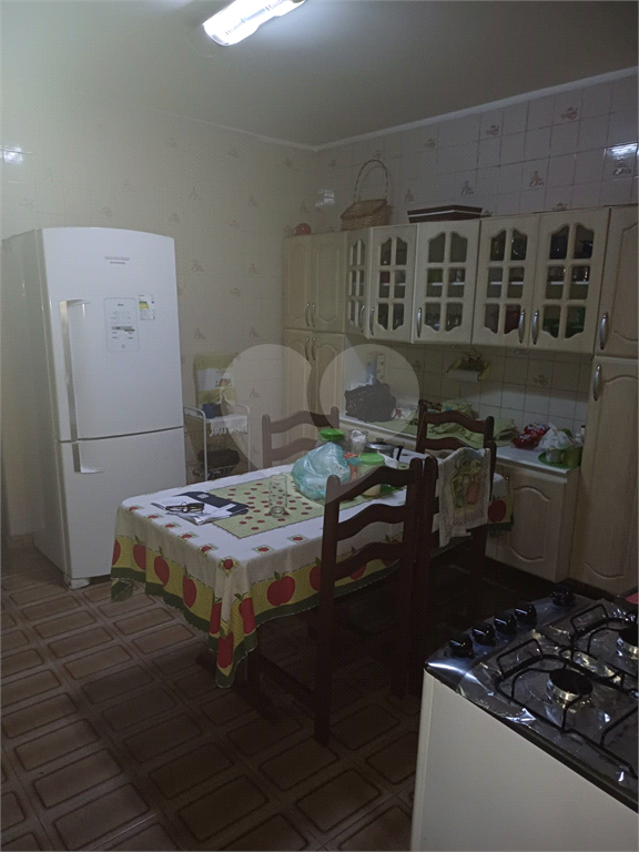 Casa a venda na Vila Medeiros, com 4 dormitórios, sala, cozinha, 2 banheiros, 2 vagas de garagem