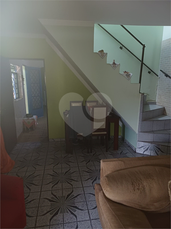 Casa a venda na Vila Medeiros, com 4 dormitórios, sala, cozinha, 2 banheiros, 2 vagas de garagem