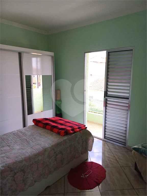 Casa a venda na Vila Medeiros, com 4 dormitórios, sala, cozinha, 2 banheiros, 2 vagas de garagem