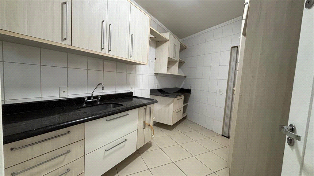 sobrado com 2 suítes a Venda em Vila Cruzeiro 