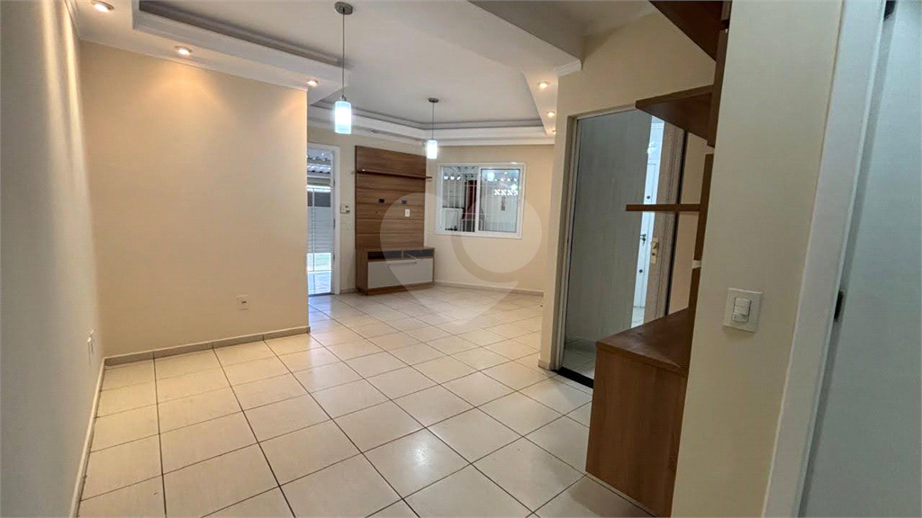 sobrado com 2 suítes a Venda em Vila Cruzeiro 