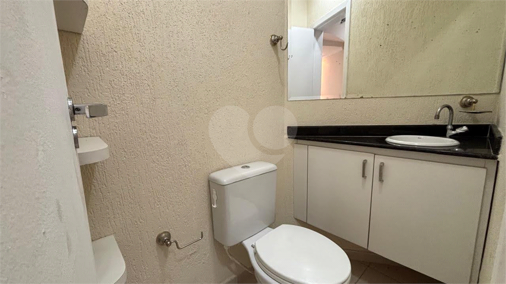 sobrado com 2 suítes a Venda em Vila Cruzeiro 