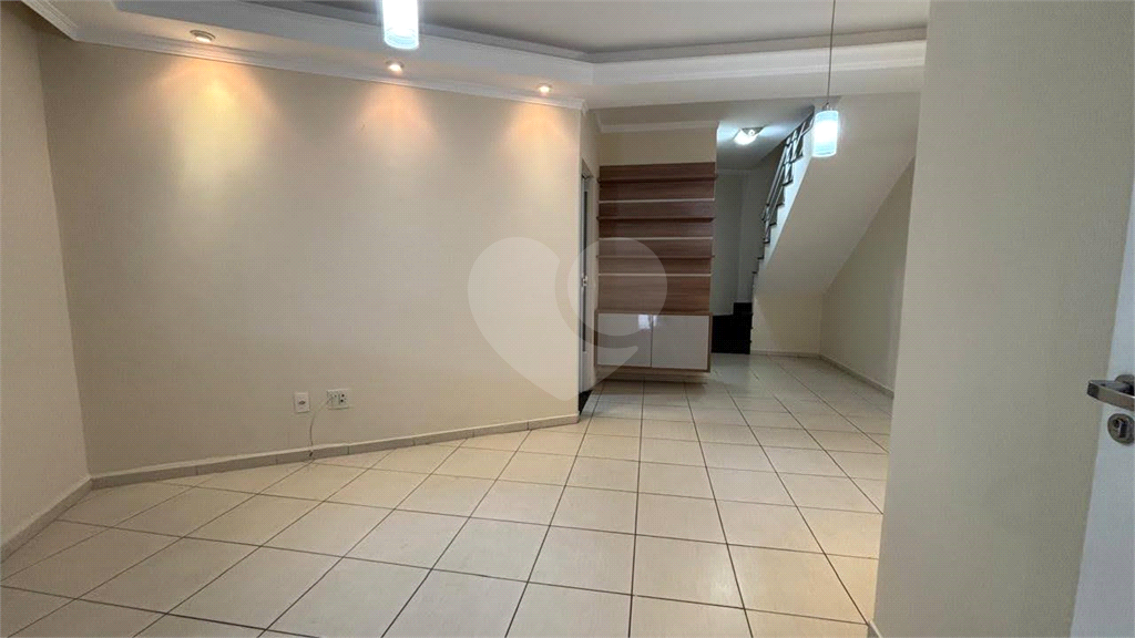 sobrado com 2 suítes a Venda em Vila Cruzeiro 