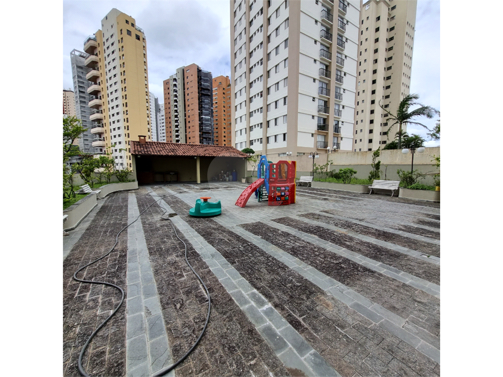 APARTAMENTO em SANTANA