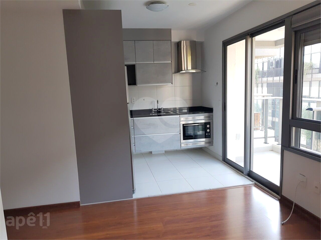 Estúdio Design na Vila Madalena: Praticidade e Charme - com vaga. 