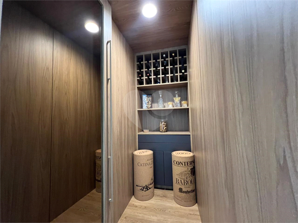 ELEGÂNCIA ATEMPORAL EM SANTANA