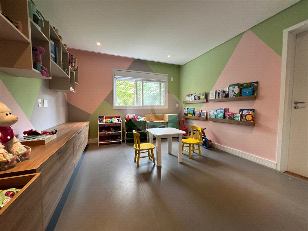 ELEGÂNCIA ATEMPORAL EM SANTANA