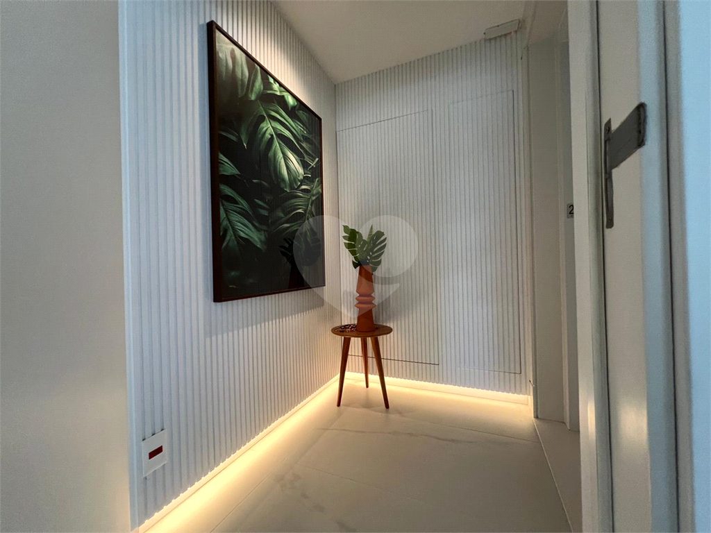 ELEGÂNCIA ATEMPORAL EM SANTANA