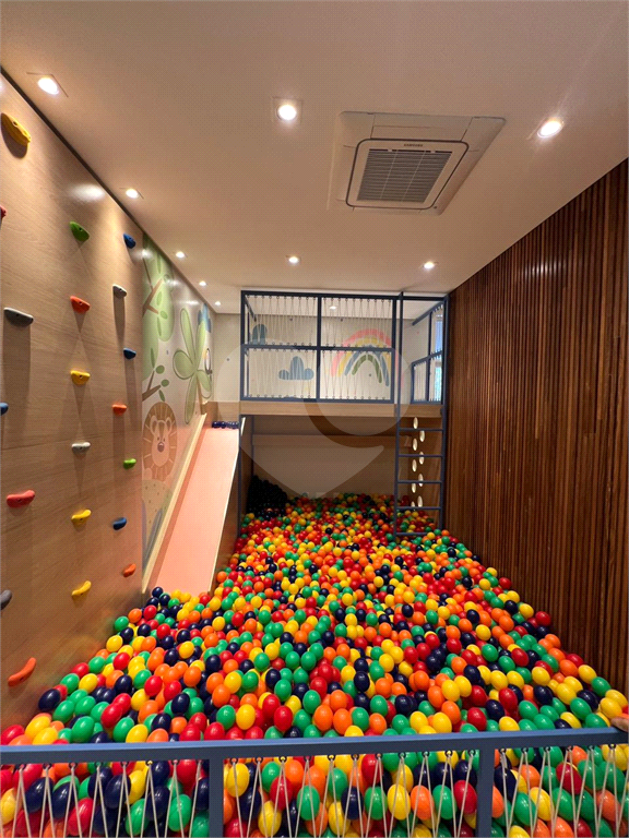 ELEGÂNCIA ATEMPORAL EM SANTANA