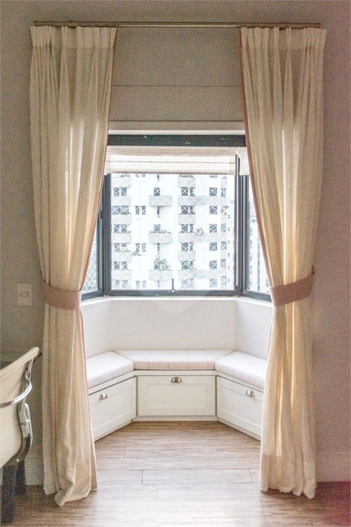 VILA NOVA CONCEIÇÃO - 216 M² - 4 VAGAS 