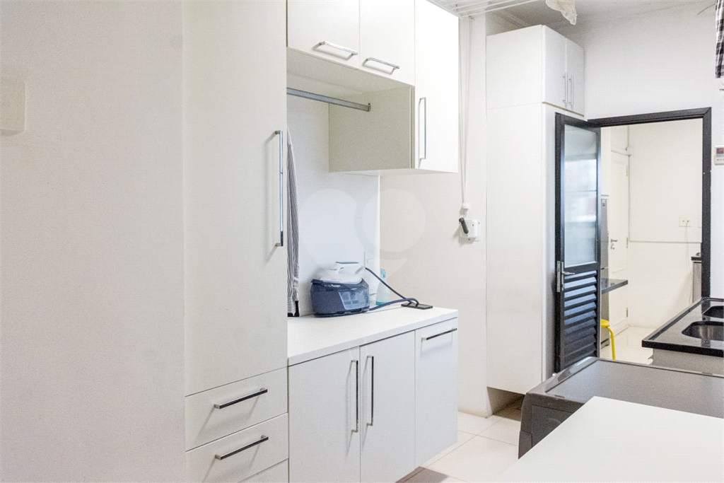 VILA NOVA CONCEIÇÃO - 216 M² - 4 VAGAS 