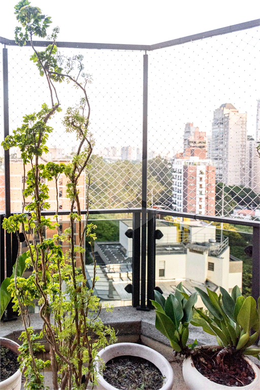 VILA NOVA CONCEIÇÃO - 216 M² - 4 VAGAS 