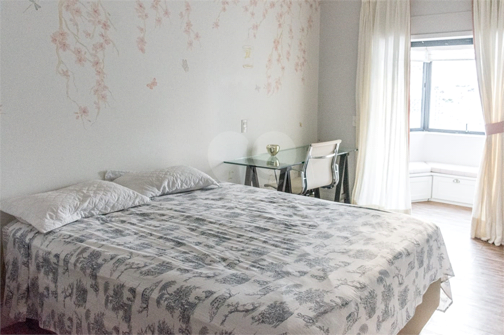 VILA NOVA CONCEIÇÃO - 216 M² - 4 VAGAS 