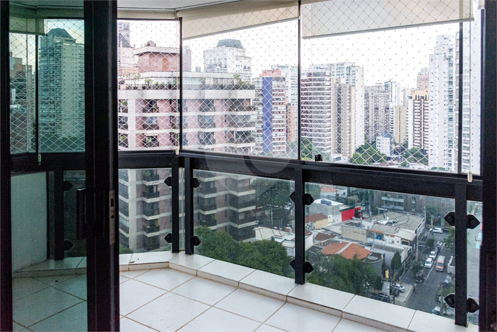VILA NOVA CONCEIÇÃO - 216 M² - 4 VAGAS 