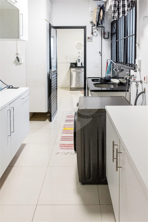 VILA NOVA CONCEIÇÃO - 216 M² - 4 VAGAS 