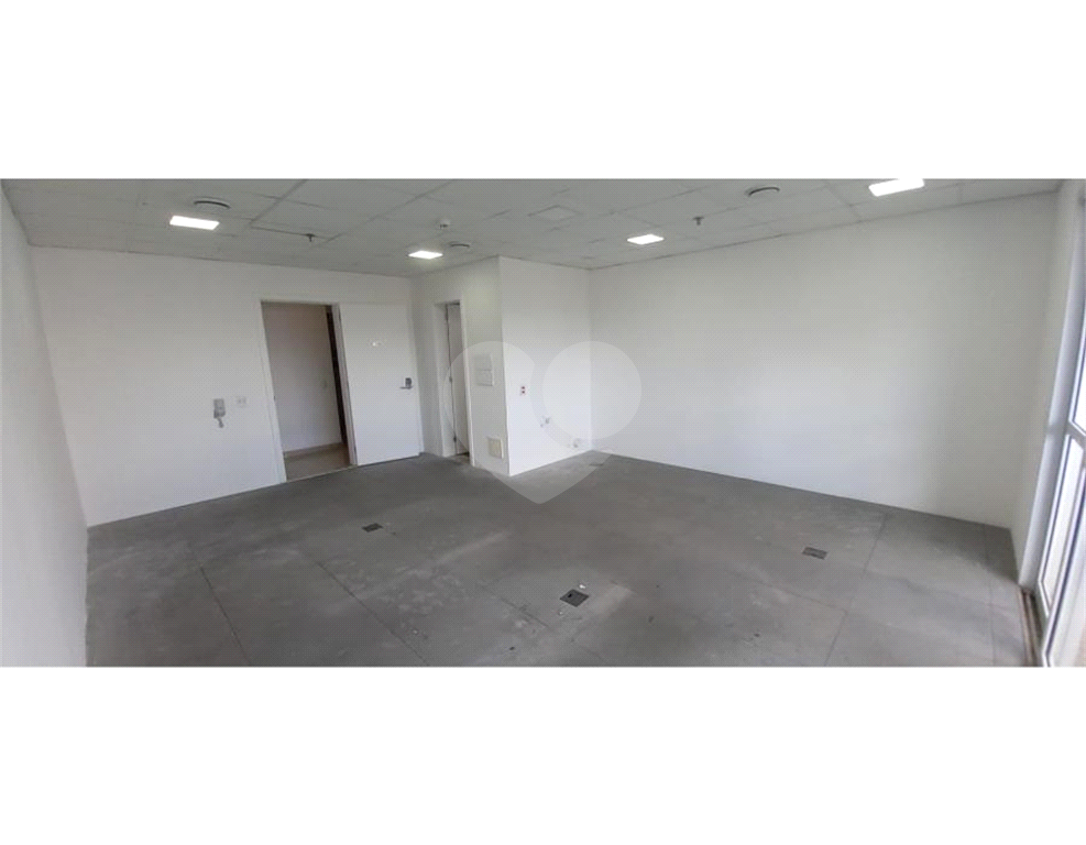 Sala comercial a Venda ou Locação de 39m2 Ave. Marques de São Vicente