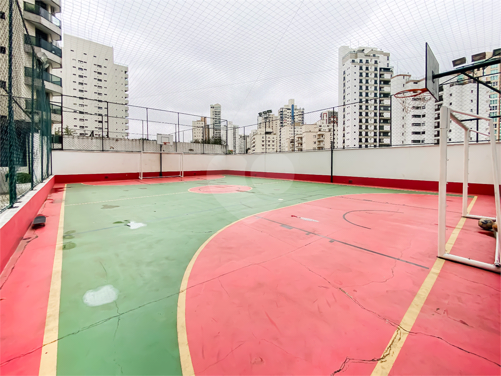 Apartamento com 3 suítes e varanda gourmet em Santana