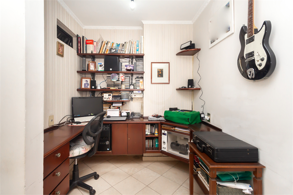 Apartamento com 3 suítes e varanda gourmet em Santana