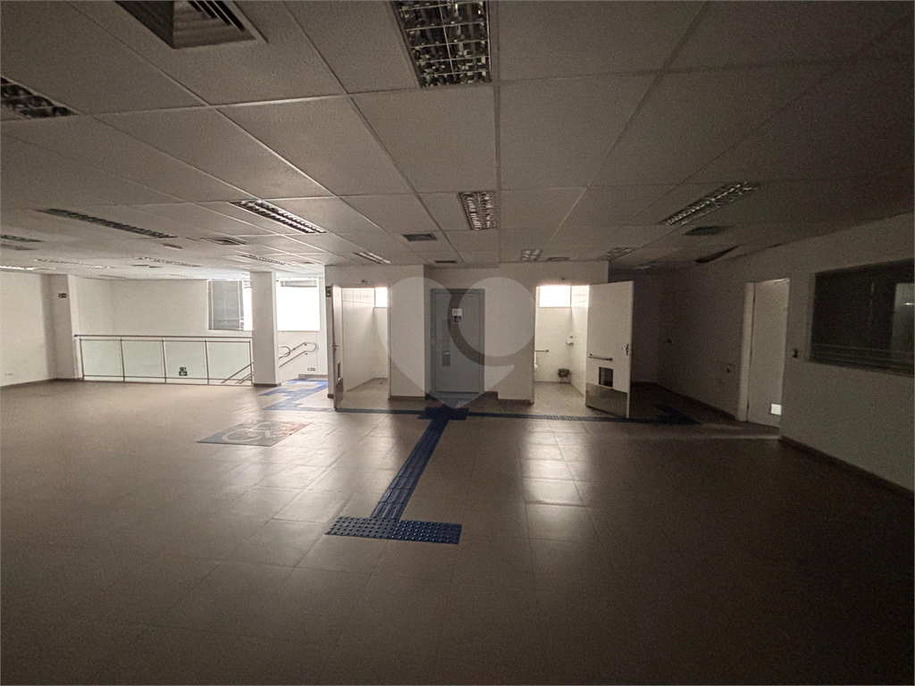 PRÉDIO INTEIRO em VILA MARIA