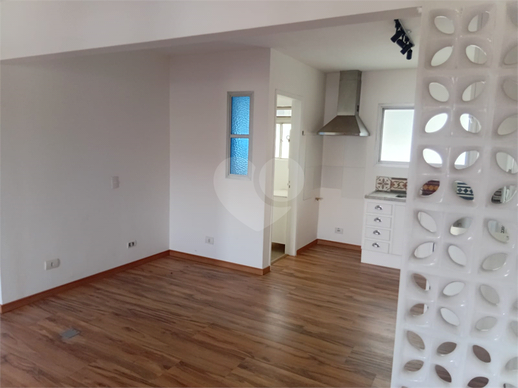 Vila Madalena – Apartamento Modernizado com Sacada e 1 Vagas | 90m²