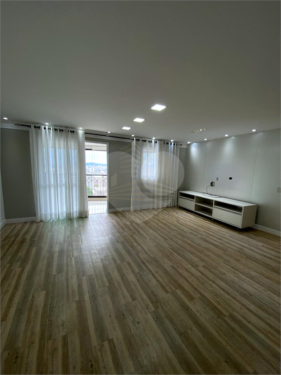 Apartamento, 3 quartos, 121 m² - Foto 2