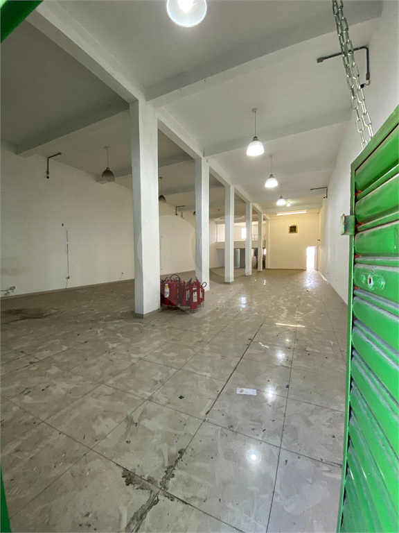  Salão Comercial à Venda no Jardim Peri – 480 m² de Área Construída