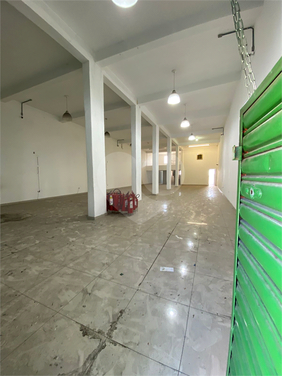  Salão Comercial à Venda no Jardim Peri – 480 m² de Área Construída