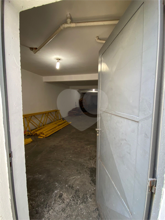  Salão Comercial à Venda no Jardim Peri – 480 m² de Área Construída