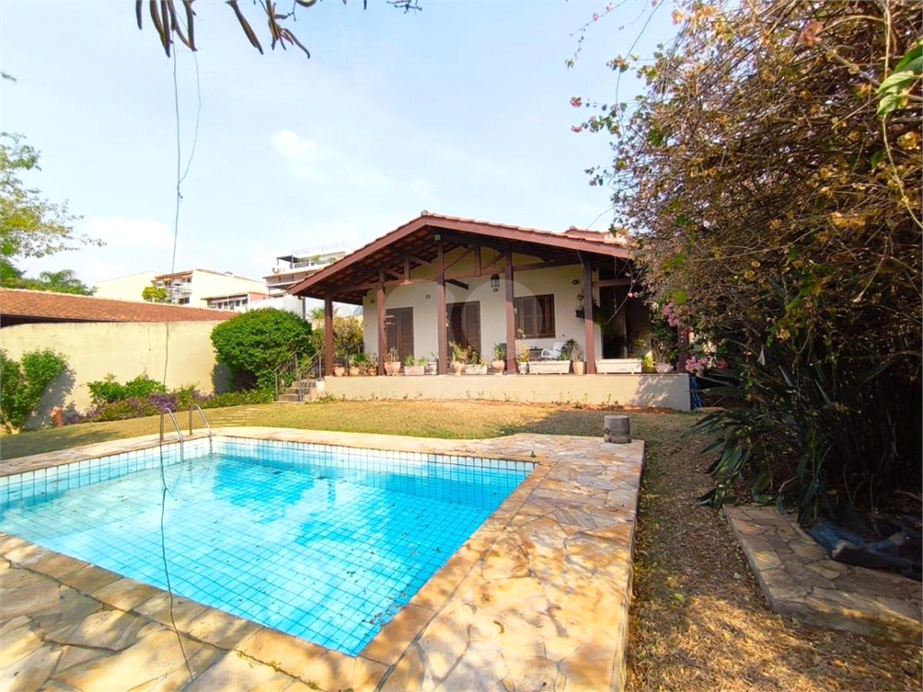 Casa, 4 quartos, 290 m² - Foto 1