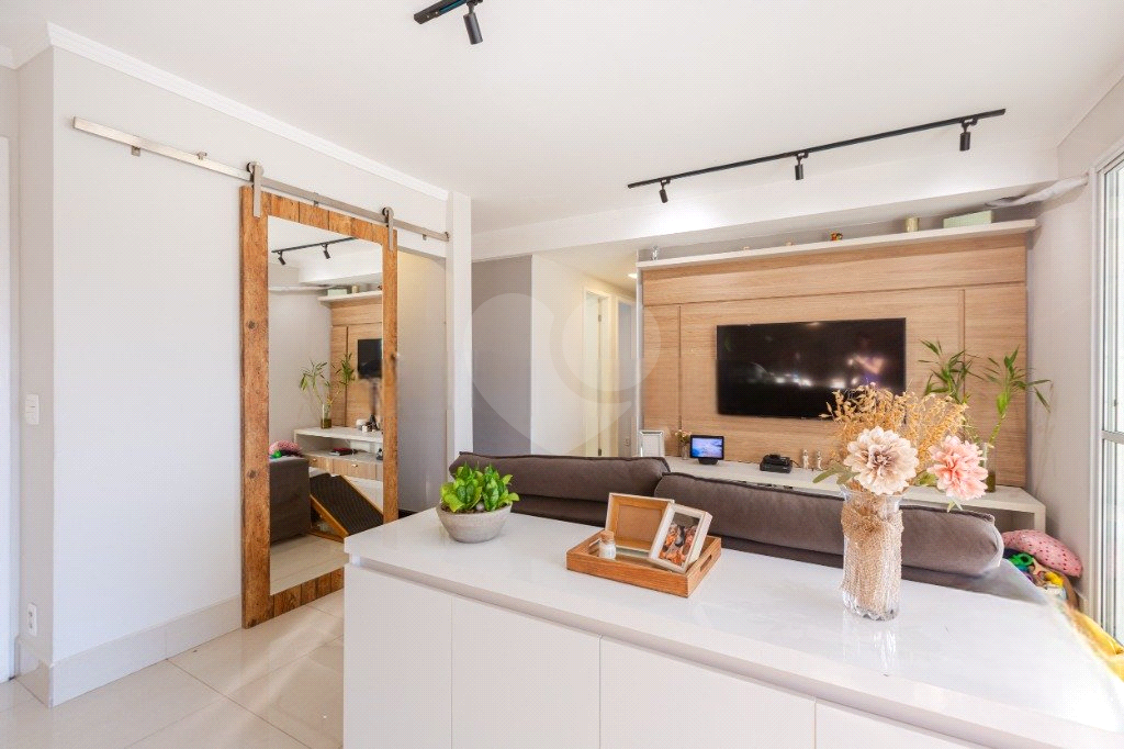 Apartamento Residencial LAPA 2 dormitórios, sendo 1 suíte, e 2 vagas de garagem 