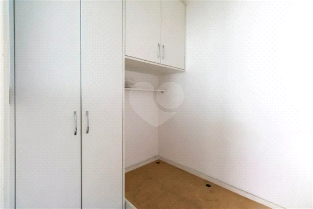 Higienópolis: 2 suítes, varanda envidraçada e vista aberta