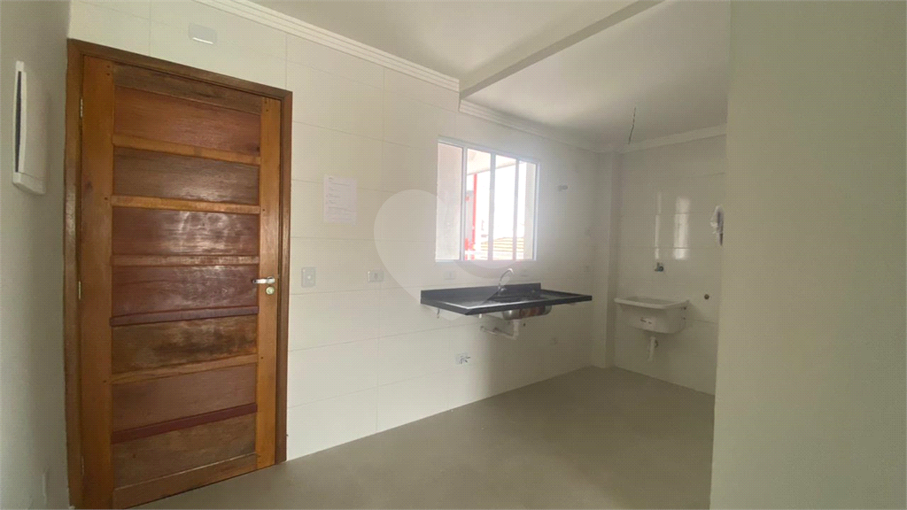Apartamento Novo 49m² com Sacada no Jardim França – 2 Dormitórios, Elevador e Opção de Vaga