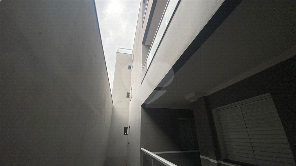 Apartamento Novo 49m² com Sacada no Jardim França – 2 Dormitórios, Elevador e Opção de Vaga