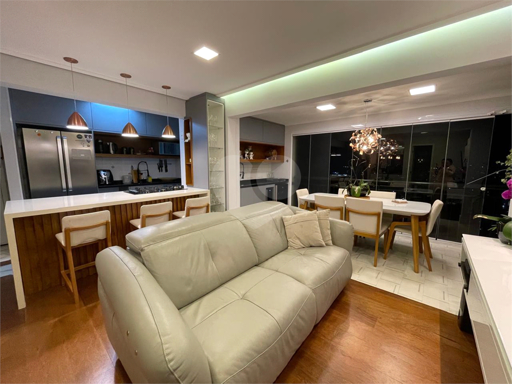 APARTAMENTO IMPECÁVEL – 70m² - 2 dormitórios (1 suíte) | Varanda integrada | vaga de garagem | Alto padrão de acabamento