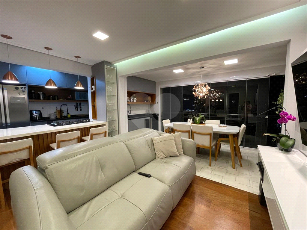 APARTAMENTO IMPECÁVEL – 70m² - 2 dormitórios (1 suíte) | Varanda integrada | vaga de garagem | Alto padrão de acabamento