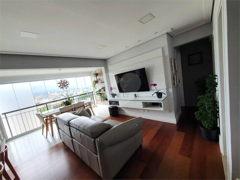 APARTAMENTO IMPECÁVEL – 70m² - 2 dormitórios (1 suíte) | Varanda integrada | vaga de garagem | Alto padrão de acabamento