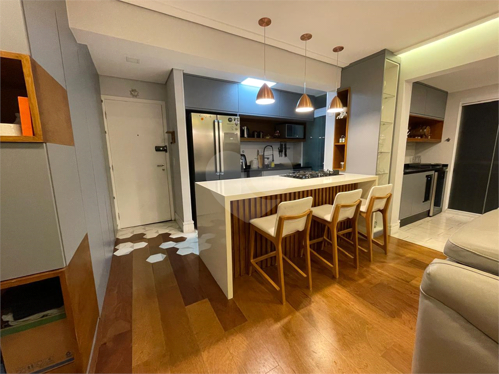 APARTAMENTO IMPECÁVEL – 70m² - 2 dormitórios (1 suíte) | Varanda integrada | vaga de garagem | Alto padrão de acabamento