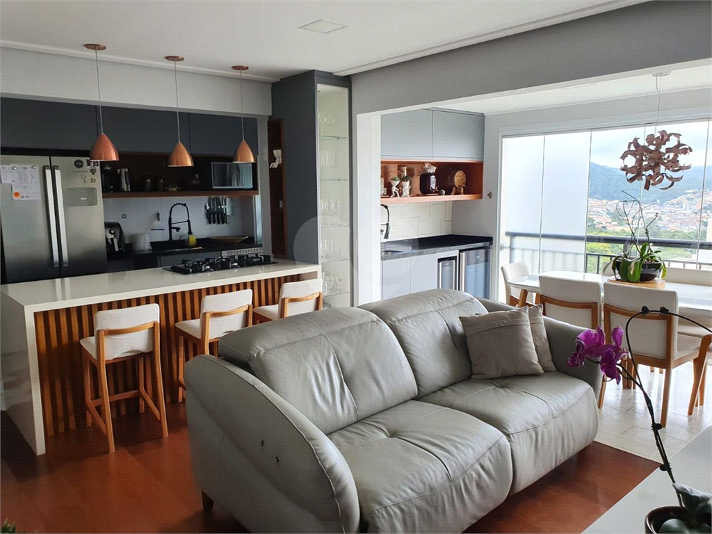 APARTAMENTO IMPECÁVEL – 70m² - 2 dormitórios (1 suíte) | Varanda integrada | vaga de garagem | Alto padrão de acabamento