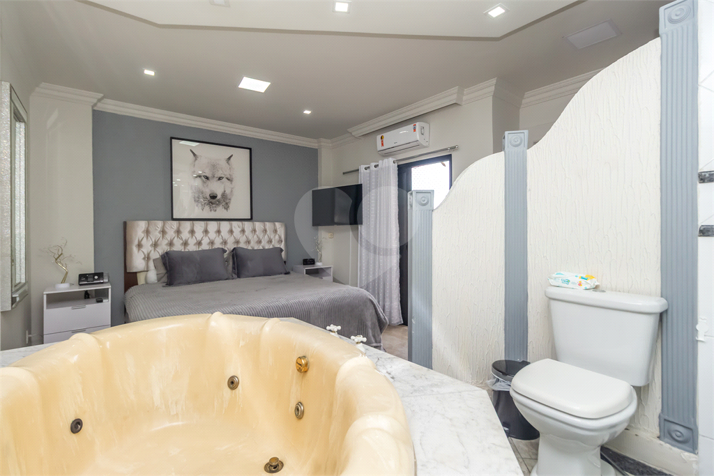 COBERTURA 3 QUARTOS 3 VAGAS À VENDA NA SAÚDE VENDER