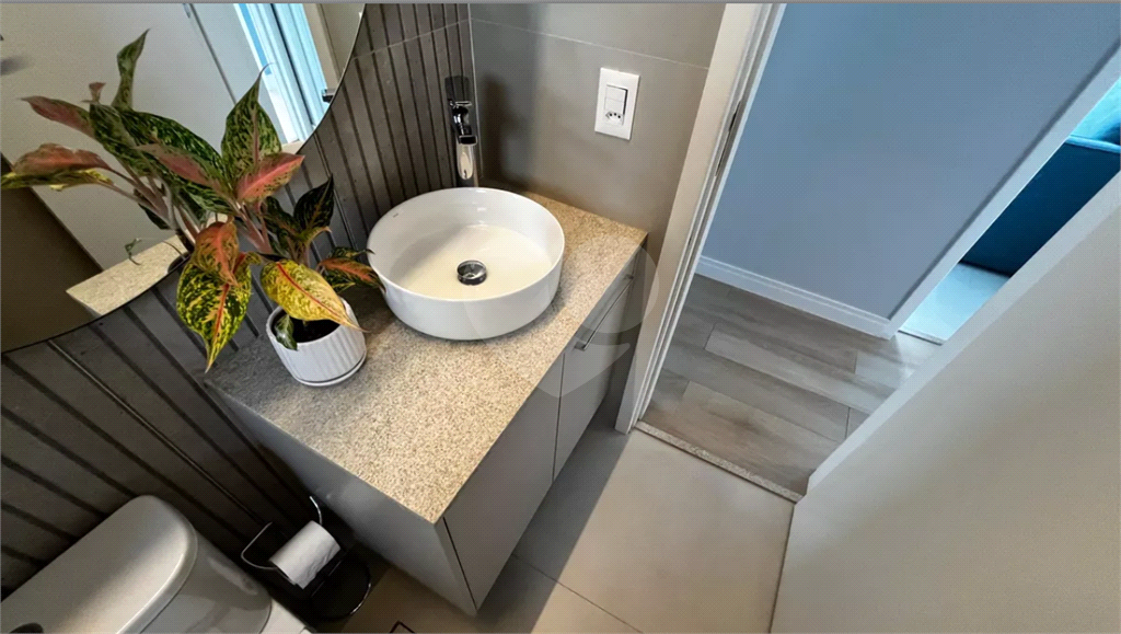 Este amplo e confortável apartamento está situado no vibrante bairro do Limão, em São Paulo