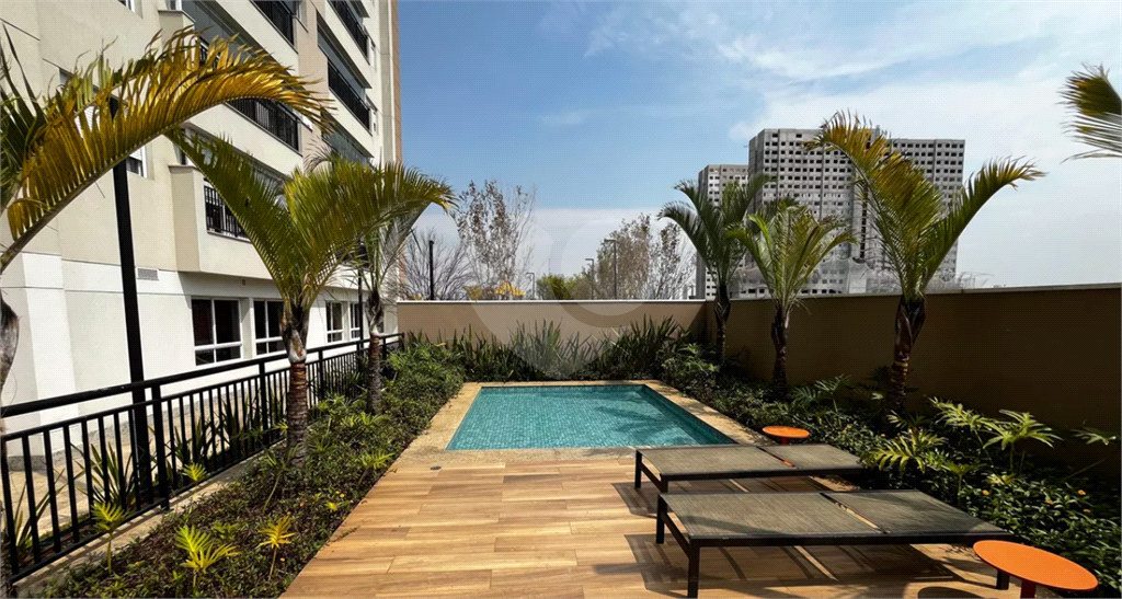 Este amplo e confortável apartamento está situado no vibrante bairro do Limão, em São Paulo