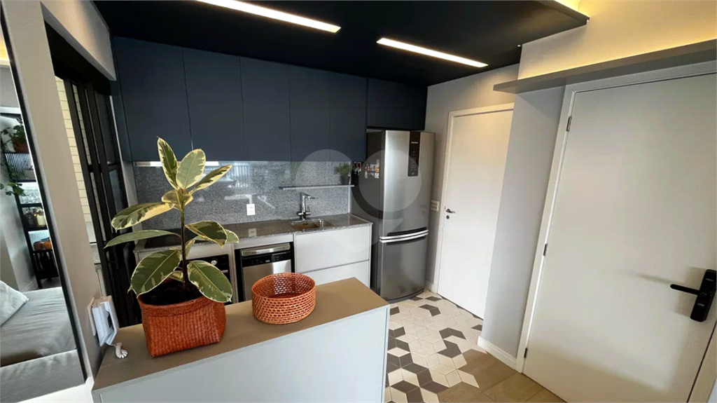 Este amplo e confortável apartamento está situado no vibrante bairro do Limão, em São Paulo