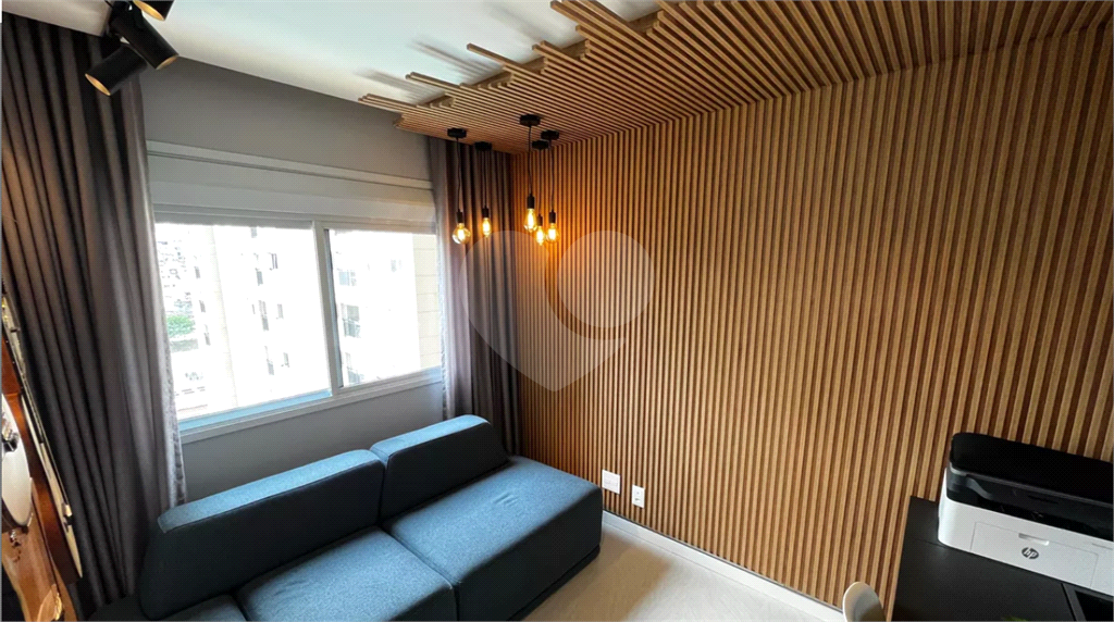 Este amplo e confortável apartamento está situado no vibrante bairro do Limão, em São Paulo