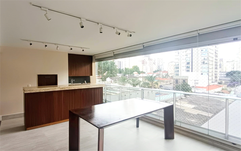 Apartamento para venda ou locação em Pinheiros 